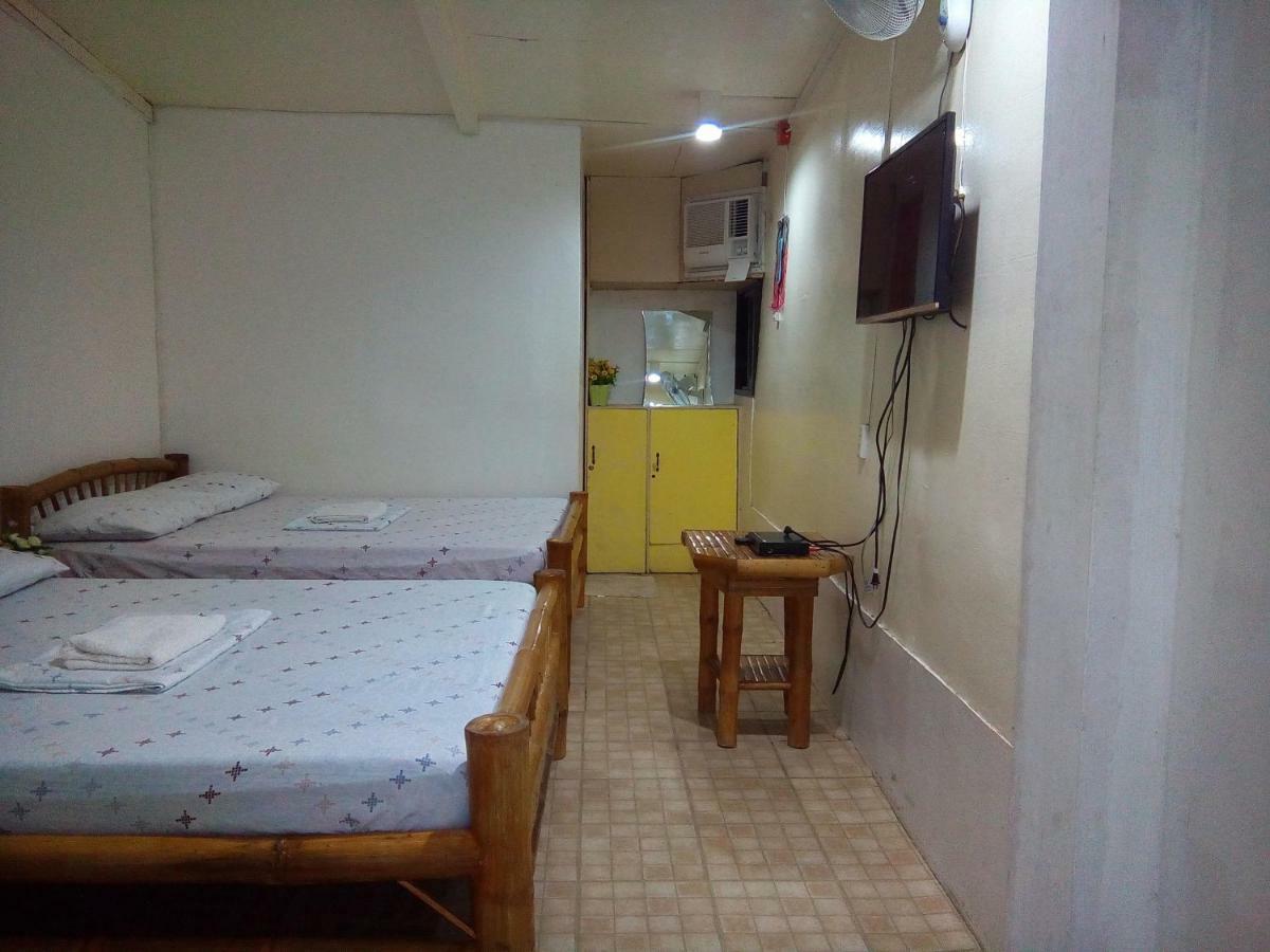 Mother Teresa Rooms And Restaurant Oslob Extérieur photo