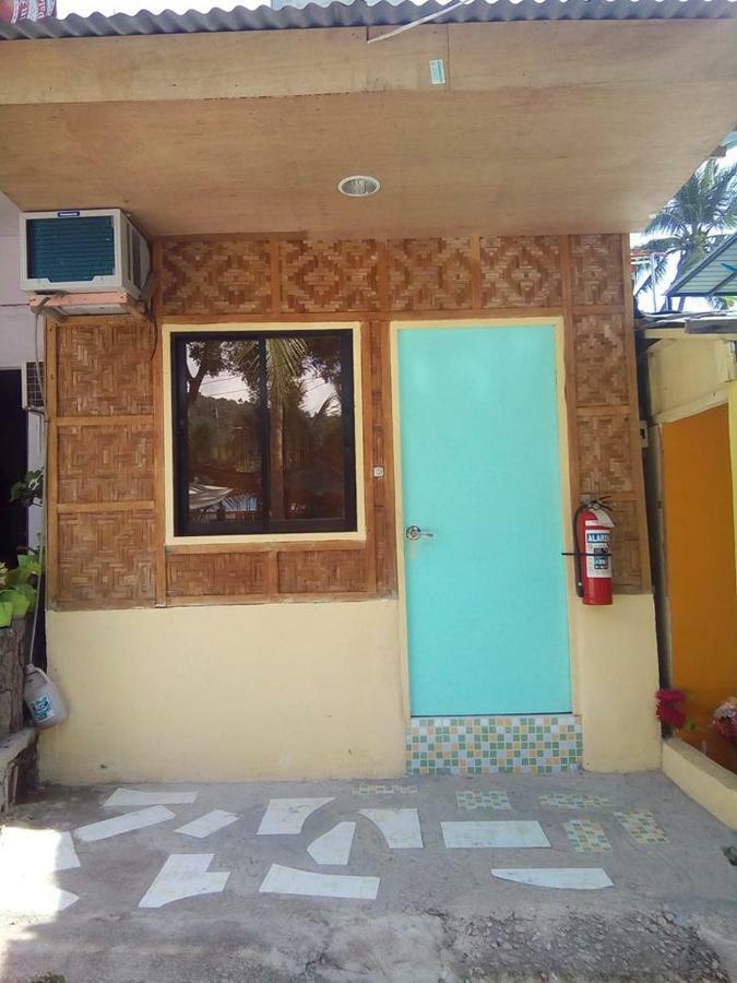 Mother Teresa Rooms And Restaurant Oslob Extérieur photo