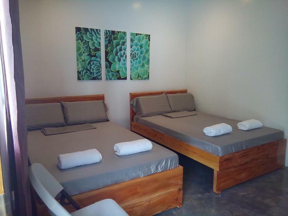 Mother Teresa Rooms And Restaurant Oslob Extérieur photo